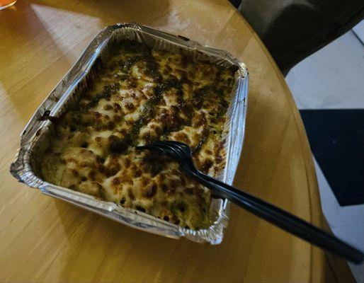 Gluten-free pesto mac