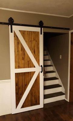 Siding barn door