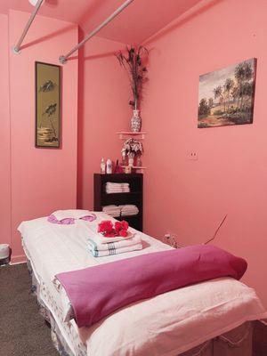 fresh updated private room for massage