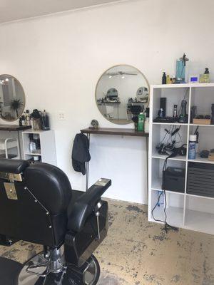 Lola the barbers station