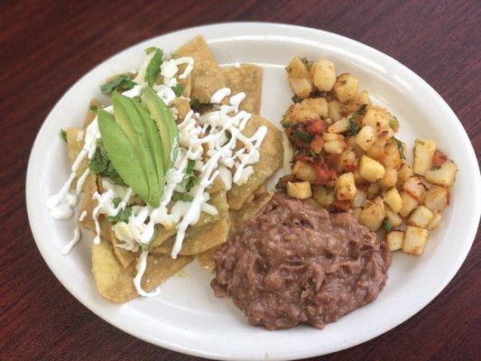 Chilaquiles Verdes

Tortilla chips soaked in our green salsa topped with sour cream, cilantro and avocado slices