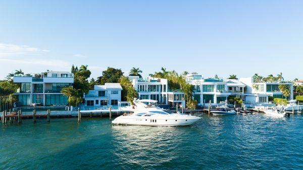 Our 65' UNIQ Azimut Yacht at Venetian Islands. Please note that we also have Venetian Island Houses with dock available for your event