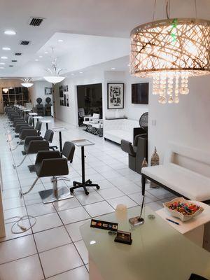 New Look of Edward Nuñez Salon