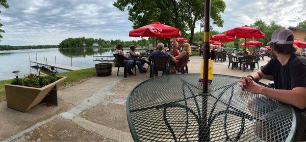 Patio facing the lake, dock to tie up your boat