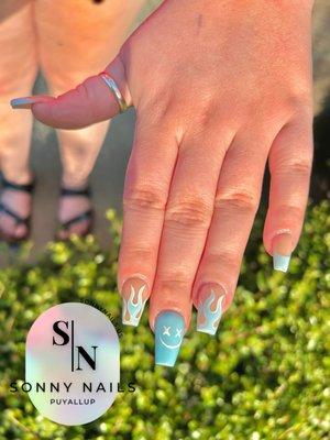 Ready to get your nails looking fabulous? Check out our latest nail art designs that are sure to make a statement. IG: SONNYNAILS_US.