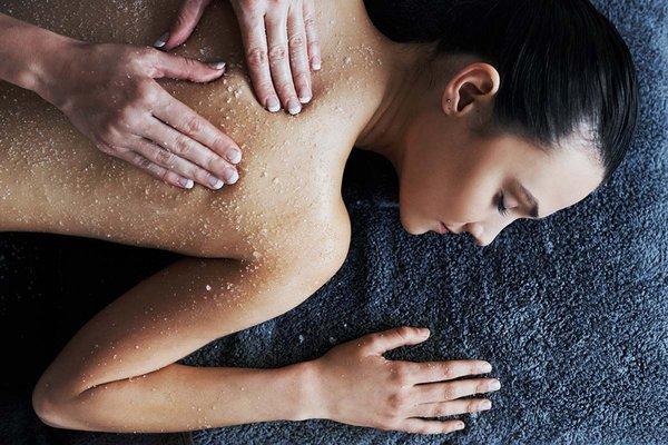 Sea salt scub and back massage