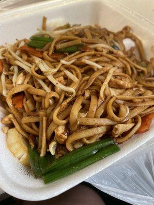 Chicken Lo Mein