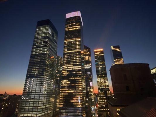 BLU 33 Rooftop: Night view