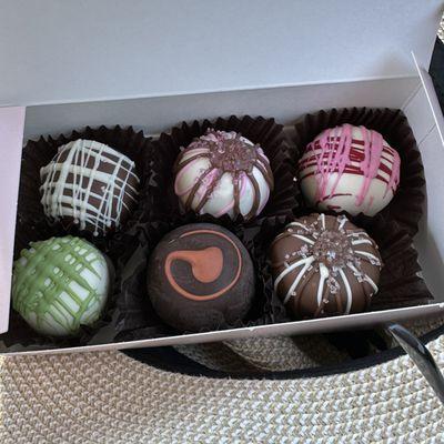 SIMPLY SWEET BY MARGARETE BAKERY/CHOCOLATES