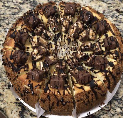 Snicker Bar Cheesecake