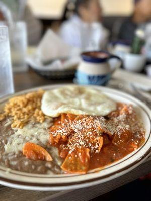 Chilaquiles rojos