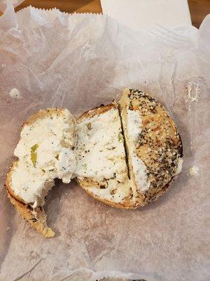 EVERYTHING BAGEL WITH SCALLION CC