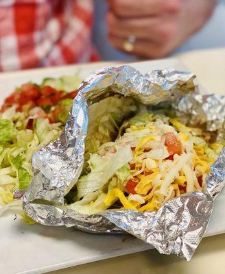 YUGE Lunch Soft ground beef taco. Hubby said it tasted sweet somehow, would not order again