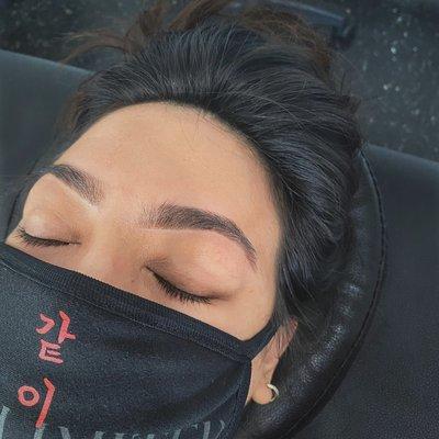 Brow Henna + Wax