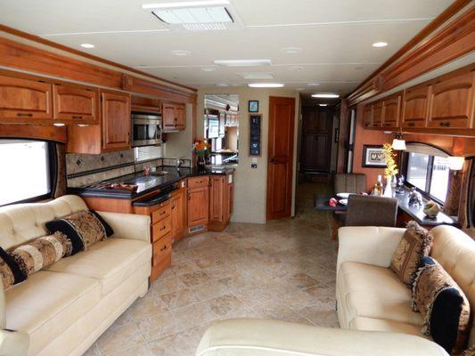 2008 Endeavor "Interior"