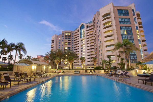 Towers at Costa Verde: Pool