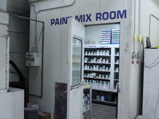 Hamblin Body Shop was established in 1968 by Richard Hamblin a long-standing Ionia resident...