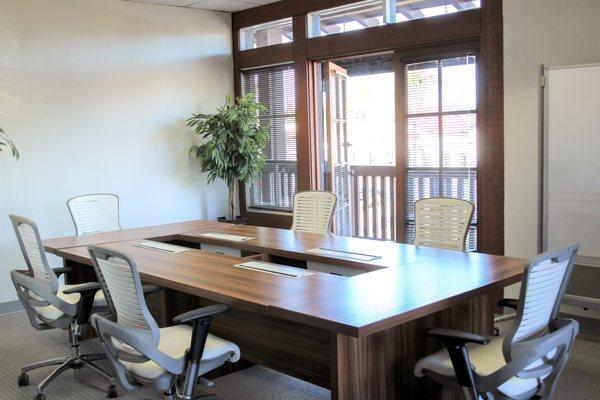 Conference room and meeting space at Fandory Factory