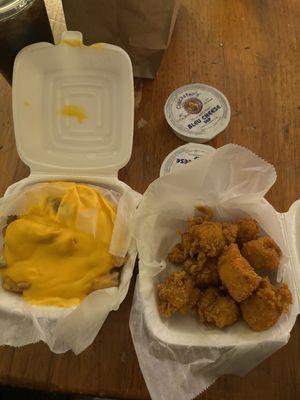 This picture is 33$ delivered and they couldn't even put sauce on the chicken like requested.