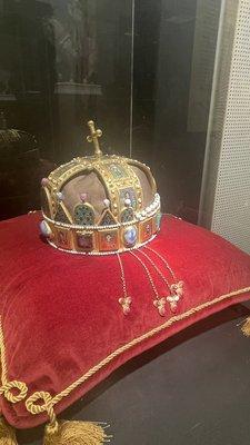 Replica of the crown