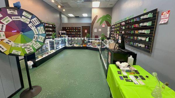 Club Green Dispensary
the Best in OC
Open daily 7am-1am
(949)309-4132
www.clubgreendispensary.com/