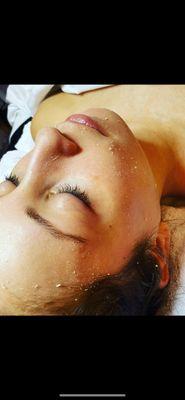 Salt glow treatment removes layers of dead skin