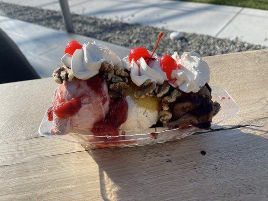 Banana split with hard ice cream, and walnuts