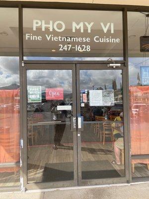 Entrance to yummy Pho