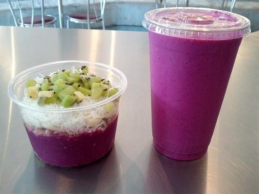 Our popular Pitaya (dragon fruit) bowl and smoothie