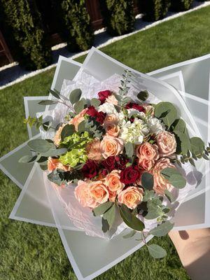 A beautiful arrangement of fresh flowers