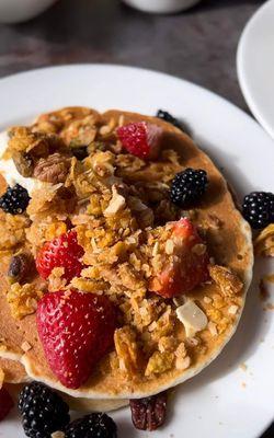 Pancakes with mascarpone and berries with granola