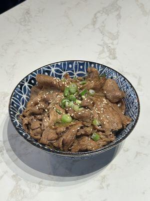 Rice bowl with beef