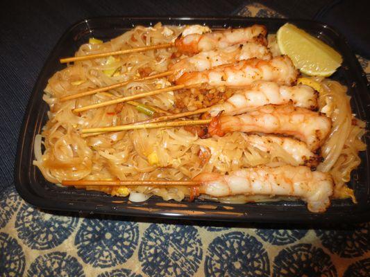 pad Thai with grilled shrimp