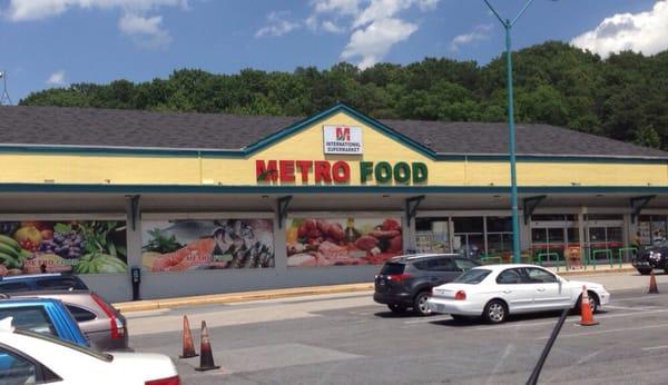 Metro Food International Market (formerly Landover Market).