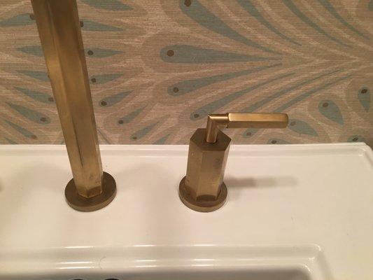 bathroom faucet replacement