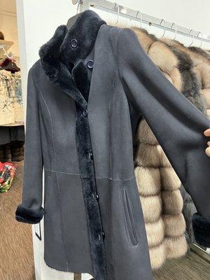 Mandarin collar shearling coat.