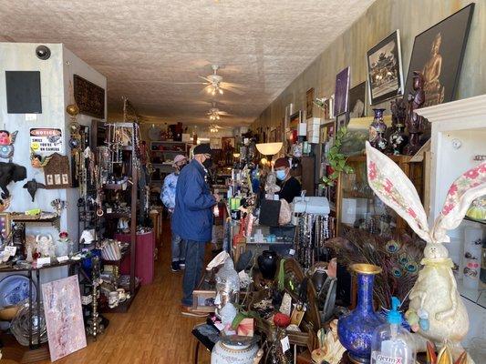 Freddy's Antiques interior