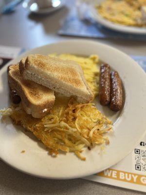 Scrambled eggs and hashbrowns