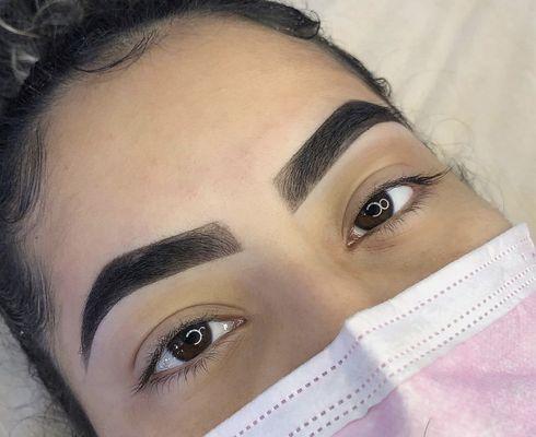 Eyebrows Henna and Wax - threading