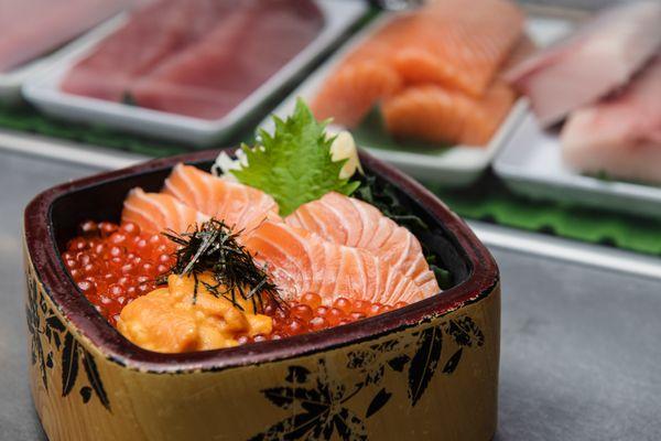 Sake, uni ikura don