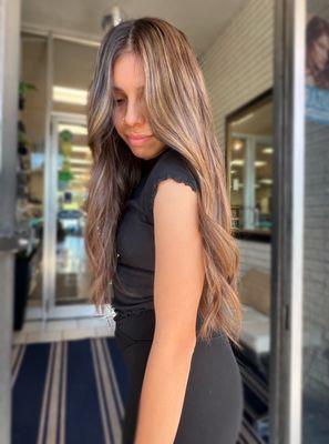 Experience the Brunette Natural Balayage at H2O, the Best Hair Salon in Durham, NC! Book your appointment online for a fabulous new look!