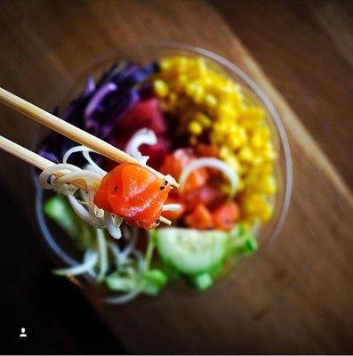 Salmon poké Bowl