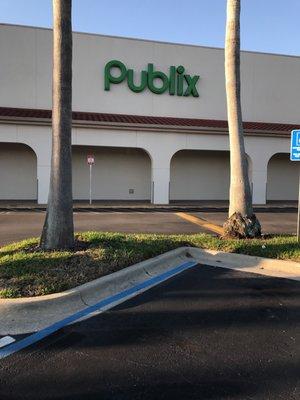 Publix Super Market at Holiday Centre