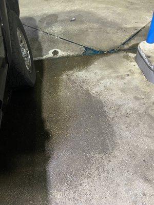 Gas spilling out because the pump does not turn off when the car is full