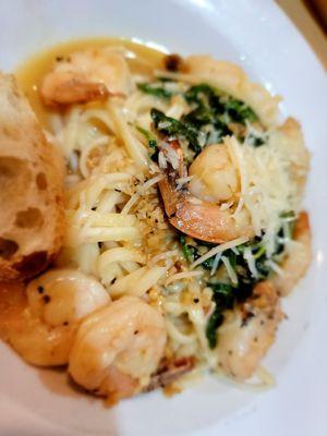 Garlic Shrimp pasta