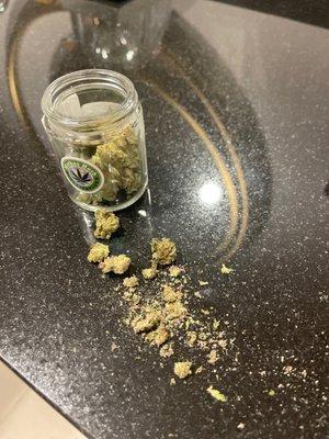 Brittle dry weed with no hit claiming to be Gelato