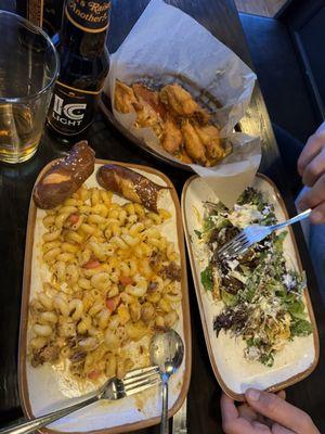 Wings, loaded Mac & steak salad