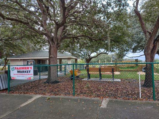 Bathroom and Main Park Entrance, others from local area, no trespassing in neighborhood,  also distant children's play area