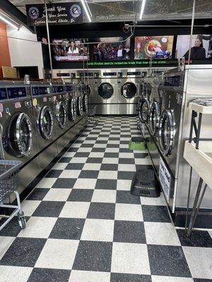 Mandeville Laundromat