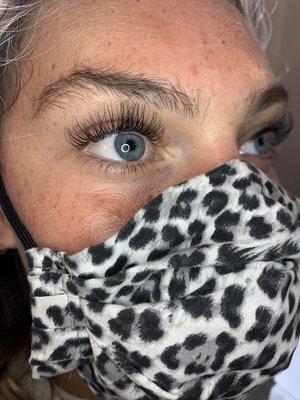 Classic set eyelash extensions